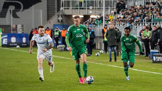 Dawid Abramowicz żegna się z Radomiakiem Radom. Odchodzi do Puszczy Niepołomice Dawid Abramowicz żegna się z Radomiakiem Radom. Odchodzi do Puszczy Niepołomice