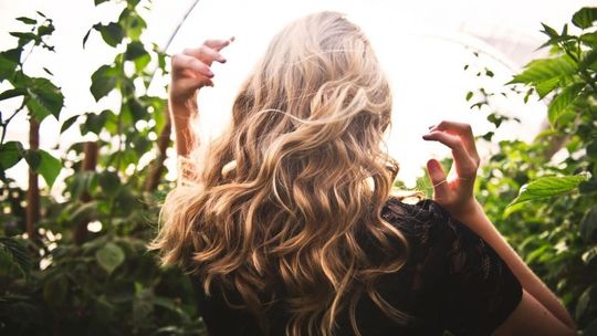 Dbaj o włosy, skórę i paznokcie! Poznaj zalety biotyny!