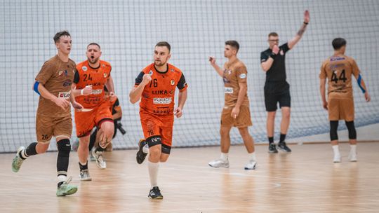 Derby dla Lidera! Radomianie dogonili Enea Orlęta Zwoleń i wygrali 25:23