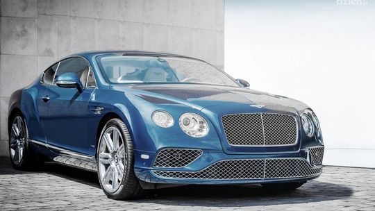 Dlaczego luksusowy samochód najlepiej wypożyczyć?