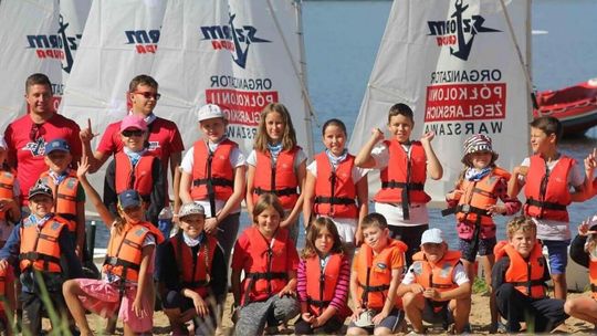 Dlaczego postanowiłam wysłać dziecko na półkolonie żeglarskie? Wywiad z mamą 11-letniej Julii