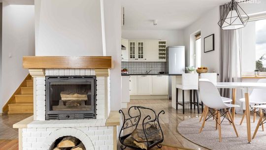 Dlaczego warto mieć kominek w domu?