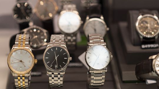 Dlaczego warto wybrać markowy zegarek?