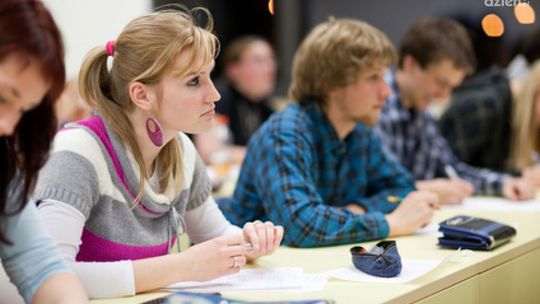 Dłużej studiujesz- zapłacisz!