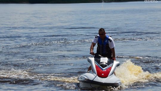DOMANIÓW. Policjanci uratowali 51-latka