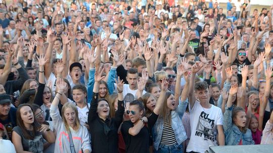 DOMANIÓW. Tłumy na Powitaniu Lata 2016