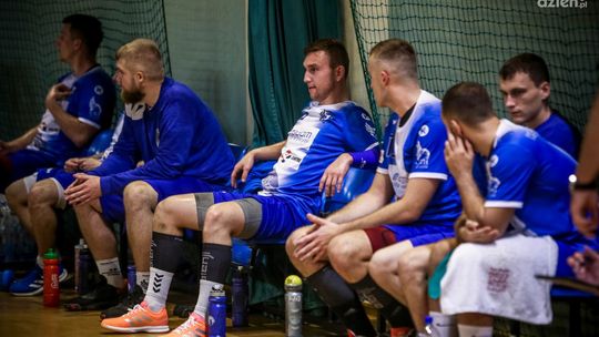 Domowy triumf szczypiornistów Uniwersytetu nad SMS-em