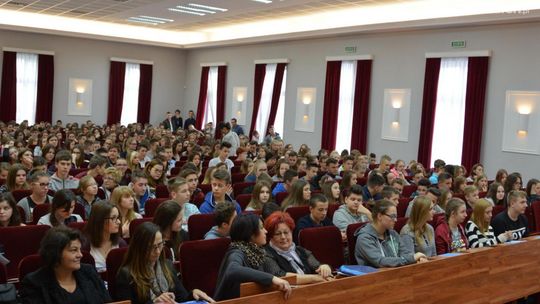 Dopalacze. Wciąż ważny temat