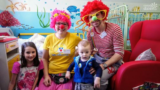 "Dr Clown" - terapia śmiechem