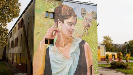 Drugi mural z obrazem Malczewskiego gotowy