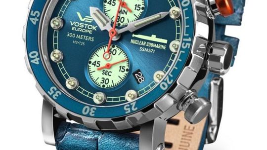 Duża koperta, gruby pasek. Vostok idealne dla mężczyzn gustujących w dużych zegarkach