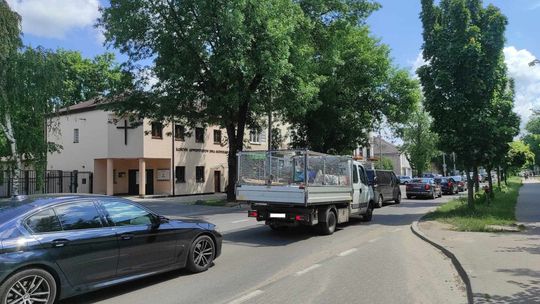 Duże korki na ul. Okulickiego. Co się dzieje?