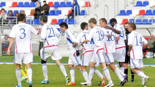 Dużo bramek i zwycięstwo Broni w Żyrardowie