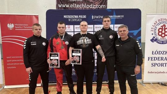 Dwa medale zapaśników Olimpijczyka Radom 
w mistrzostwach Polski w stylu wolnym