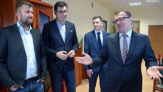 Dwa wydziały połączono, prezydent ma asystenta