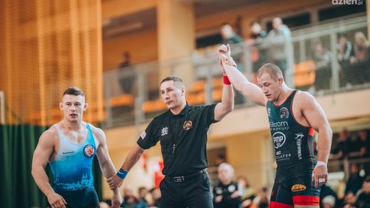 Dwa złote medale zapaśników Olimpijczyka Radom!