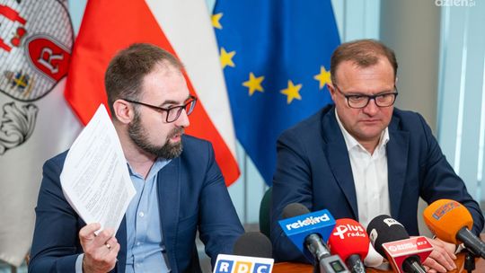 Dwie linie miejskie będą kursować na lotnisko. Ile kursów dziennie? Dwie linie miejskie będą kursować na lotnisko. Ile kursów dziennie?