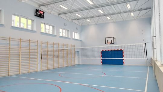 Dwie sale gimnastyczne w gminie Wierzbica po remoncie