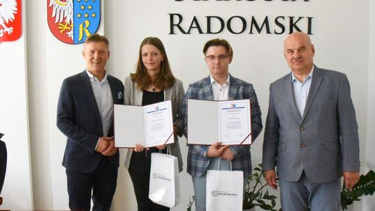 Dwoje studentów ze stypendiami od starosty