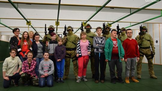 Dzieci odwiedziły policjantów