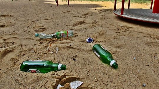 "Dzieci w śmieciach"