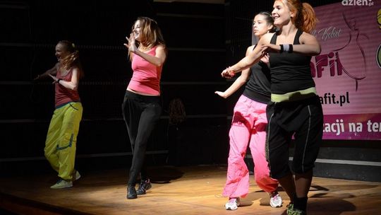 Dzięki zumbie uzbierano przybory szkolne dla dzieci
