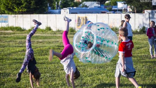 Dzień dziecka w kratkę
