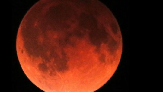 Dziś w nocy niezwykłe zaćmienie!