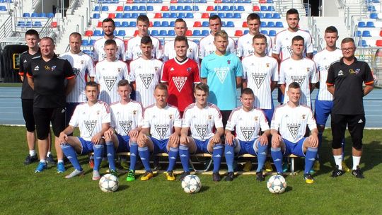 Efektowne otwarcie Broni