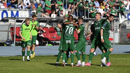 Efektowne pożegnanie Radomiaka Radom z kibicami. Zieloni pokonali Widzew Łódź!