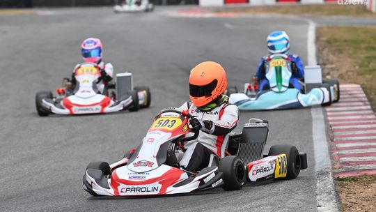 Efektowne rozpoczęcie sezonu kartingowego braci Bal