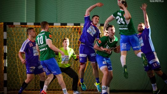 Efektowny triumf szczypiornistów radomskiego Uniwersytetu