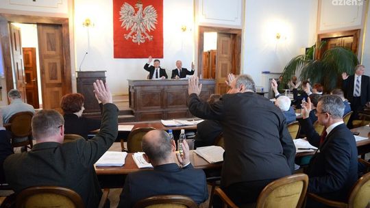 Ekspresowa sesja Rady Miejskiej. Będą busy dla niepełnosprawnych