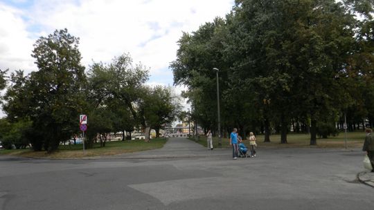 Energetyczne ławeczki na pl. Jagielońskim