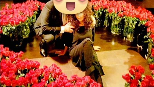 Ewa Minge: Piękna projektantka zaręczyła się! Zobaczcie, co dostała?