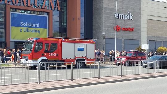 Ewakuacja w Galerii Słonecznej. Podejrzenie bomby