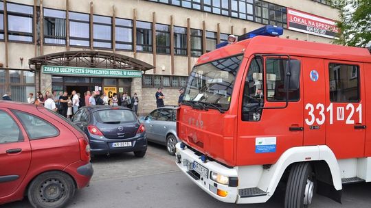 Ewakuowano prawie pół tysiąca osób z siedziby ZUS!