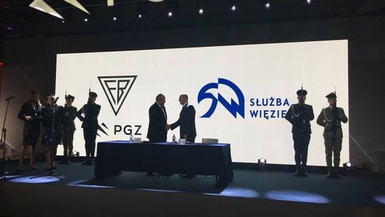 Fabryka Broni dostarczy karabinki dla SW