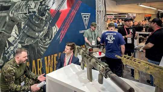 Fabryka Broni prezentuje się w Las Vegas Fabryka Broni prezentuje się w Las Vegas