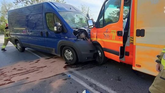 Falęcice. Dwie osoby trafiły do szpitala