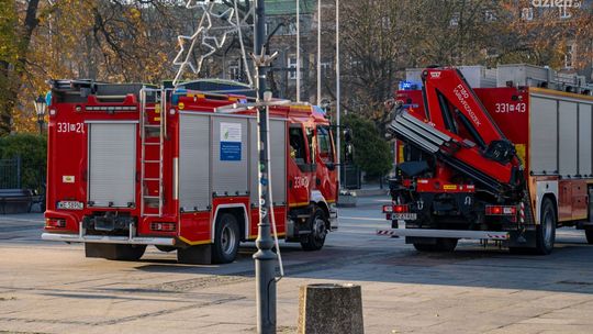 Fałszywe alarmy w kilku szkołach.  Ewakuowano 800 osób 