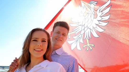 Flaga Mazowsza  w każdym mieście, gminie, sołectwie