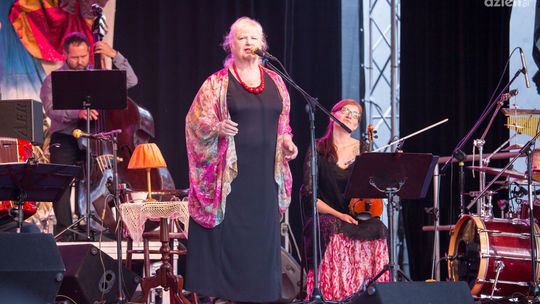 Fosa pełna kultury zakończona