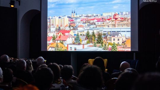 Fotograficzny miszmasz Szymona Wykroty