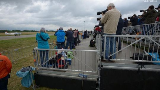 Fototrybuna na Air Show 2013 w Radomiu