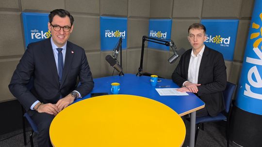 Frysztak: "SAFE 0 proc." Nawrockiego i Glapińskiego to jest "SAFE minus 100 miliardów" Frysztak: "SAFE 0 proc." Nawrockiego i Glapińskiego to jest "SAFE minus 100 miliardów"