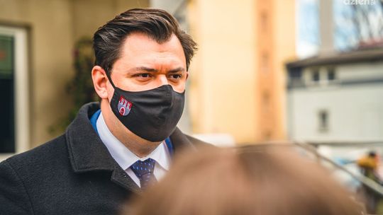 Frysztak: To próba kneblowania mi ust