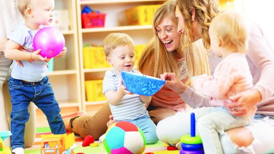 FUNDUSZE EUROPEJSKIE NA OPIEKĘ NAD DZIEĆMI FUNDUSZE EUROPEJSKIE NA OPIEKĘ NAD DZIEĆMI