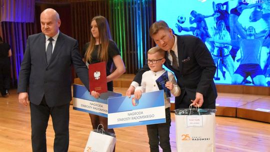 Gala Mistrzów Sportu Powiatu Radomskiego. Wyróżniono najlepszych z 13 gmin