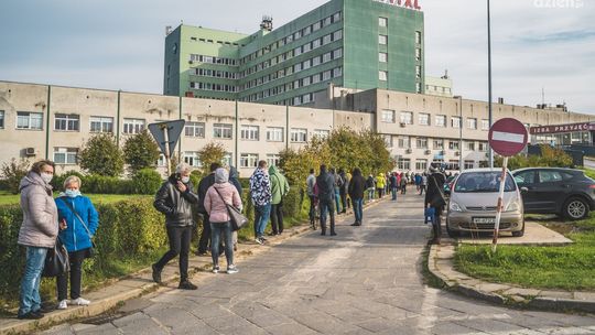Gigantyczne kolejki po test 